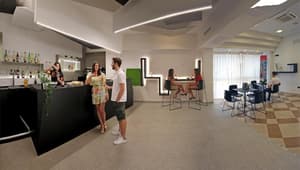 thumbnail: Bar (on property)