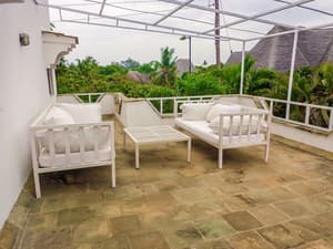 thumbnail: Balcony