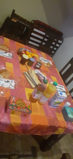 thumbnail: Breakfast area