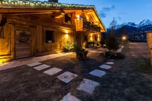 thumbnail: Exterior
