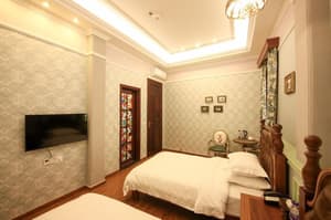 thumbnail: Room