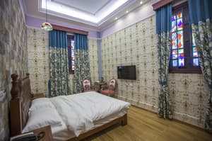 thumbnail: Room