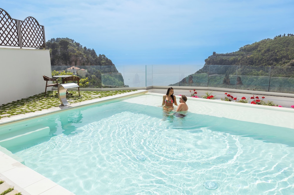 Rooftop pool