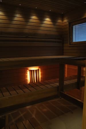 thumbnail: Bathroom amenities