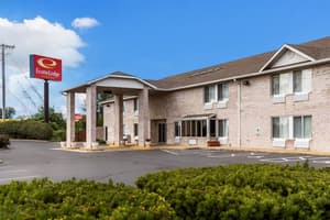 Econo Lodge Inn & Suites Fairview Heights - St. Louis