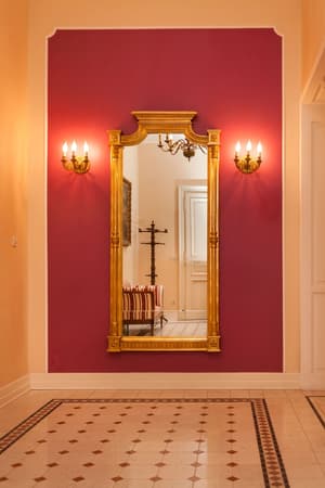 thumbnail: Hallway