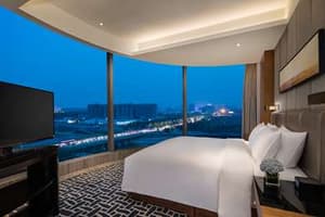 thumbnail: On-Site,Business/Events,Ballroom,Meeting Room