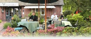 thumbnail: Outdoor dining