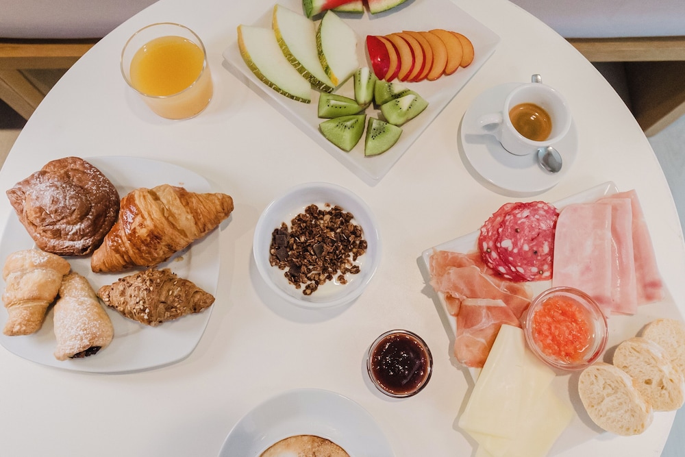 Breakfast meal