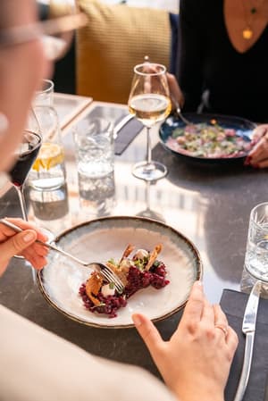 thumbnail: Restaurant