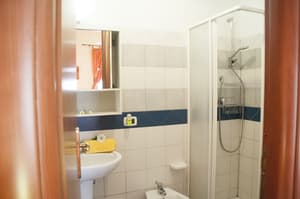 thumbnail: Bathroom amenities