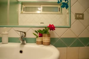 thumbnail: Bathroom sink