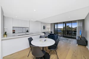 thumbnail: In-room dining