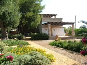 thumbnail: Garden view