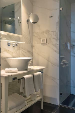 thumbnail: Bathroom sink