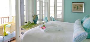 thumbnail: Interior