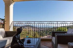 thumbnail: Terrace/patio