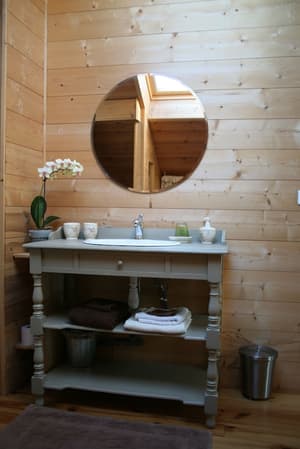 thumbnail: Bathroom sink