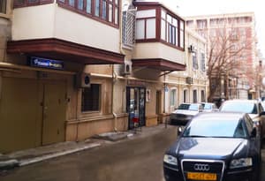 thumbnail: Property entrance