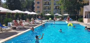 thumbnail: Outdoor pool