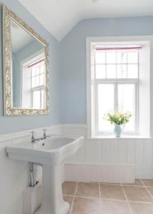 thumbnail: Bathroom amenities