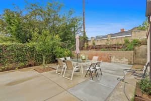 thumbnail: Terrace/patio