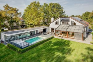 thumbnail: Exterior