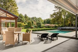 thumbnail: Exterior