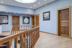 thumbnail: Hallway