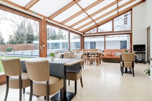 thumbnail: Breakfast area