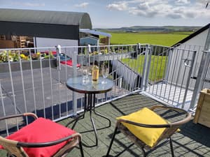 thumbnail: Terrace/patio