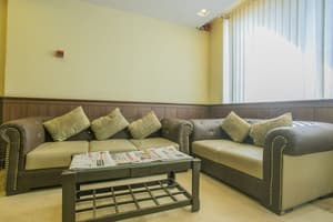 thumbnail: Lobby sitting area