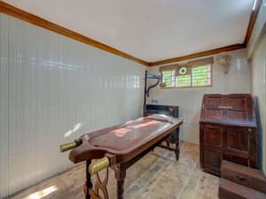 thumbnail: Massage