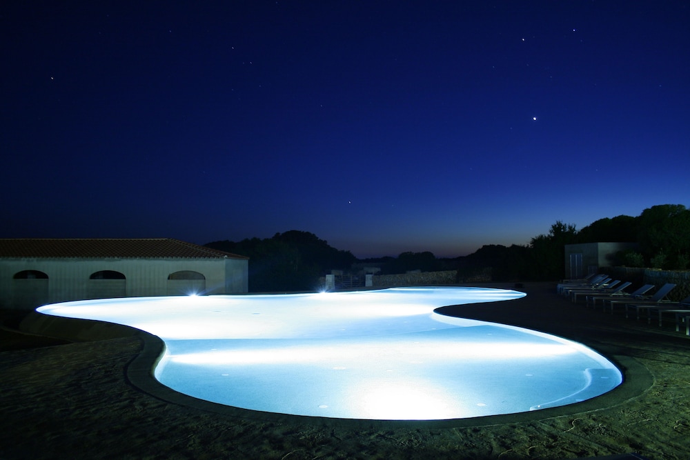 Infinity pool