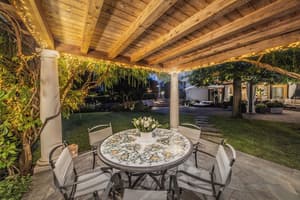 thumbnail: Terrace/patio