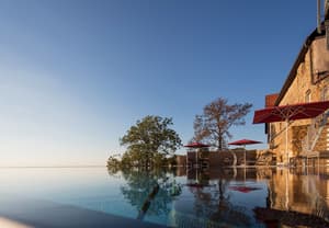 thumbnail: Infinity pool