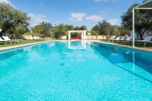 thumbnail: Outdoor pool