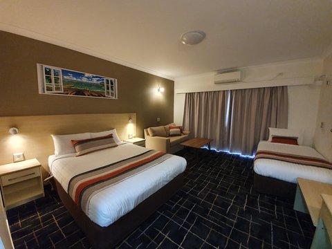 Deluxe Twn Rm
