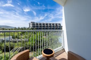 thumbnail: Garden view