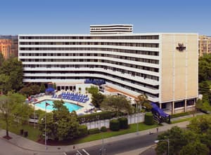 thumbnail: Exterior