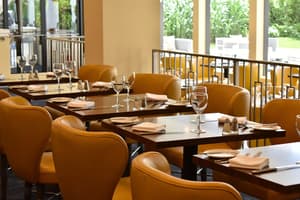 thumbnail: Restaurant