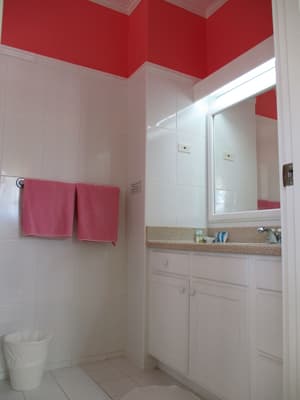 thumbnail: Bathroom amenities