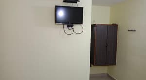 thumbnail: 587402563.jpg