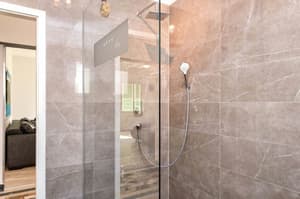thumbnail: Bathroom shower