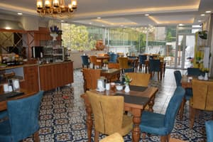 thumbnail: Restaurant