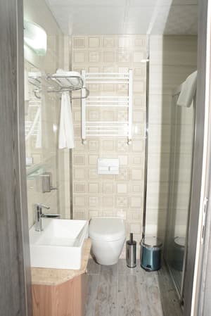 thumbnail: Bathroom