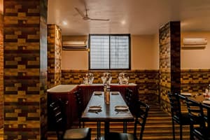 thumbnail: Restaurant