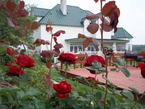 thumbnail: Front of property