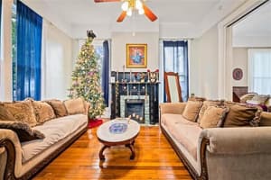 thumbnail: Living room