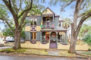 thumbnail: Front of property